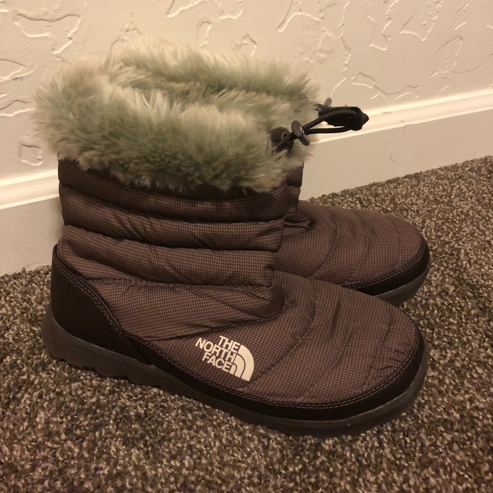 The Northface Nuptse Bootie